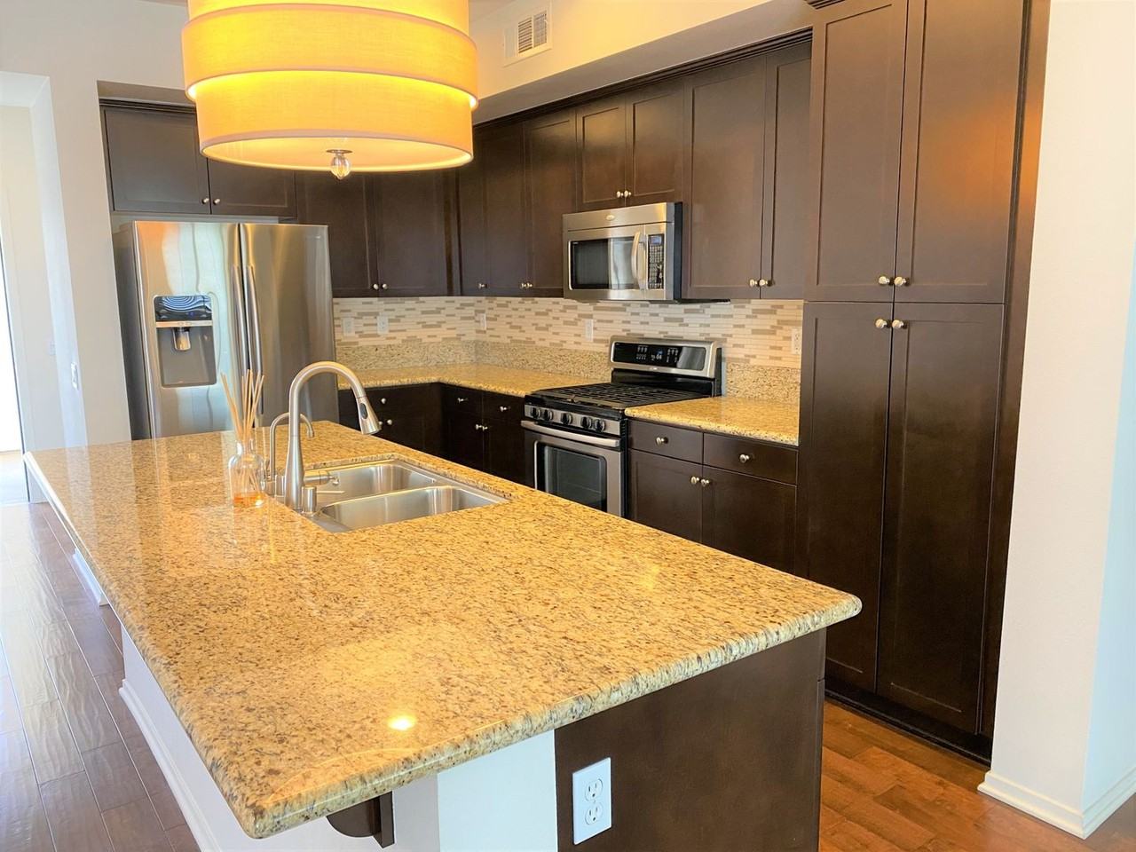 13126 Union Ave #401 - Photo 4 of 23