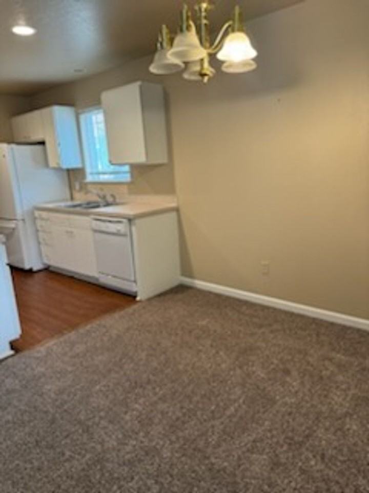 138 Crestview Ter - Photo 5 of 16