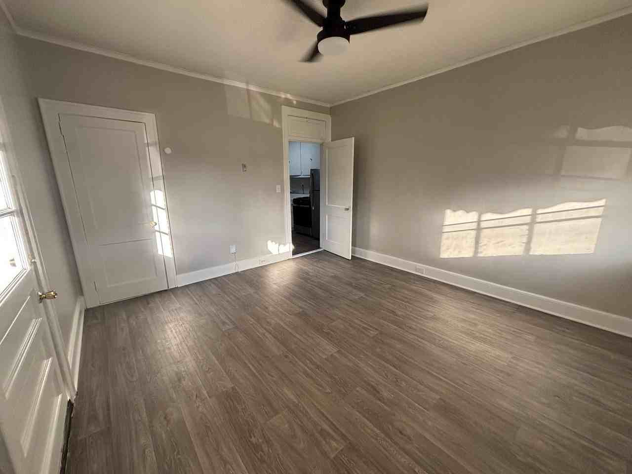 1307 Lorick Ave - Photo 4 of 10