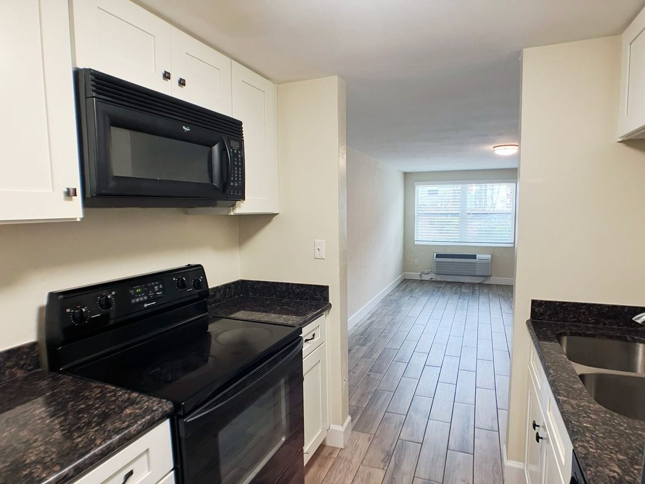 911 Sw 5th Ave - Photo 5 of 11