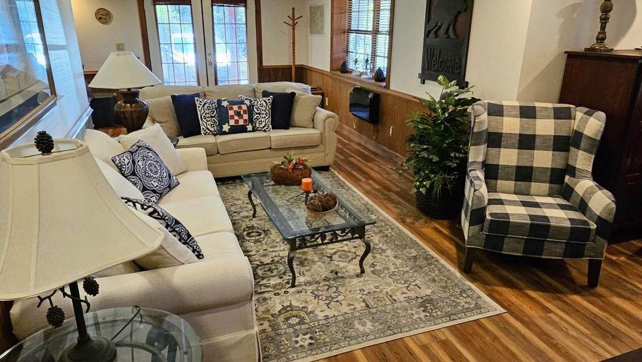 267 Beechwood Dr - Photo 3 of 8