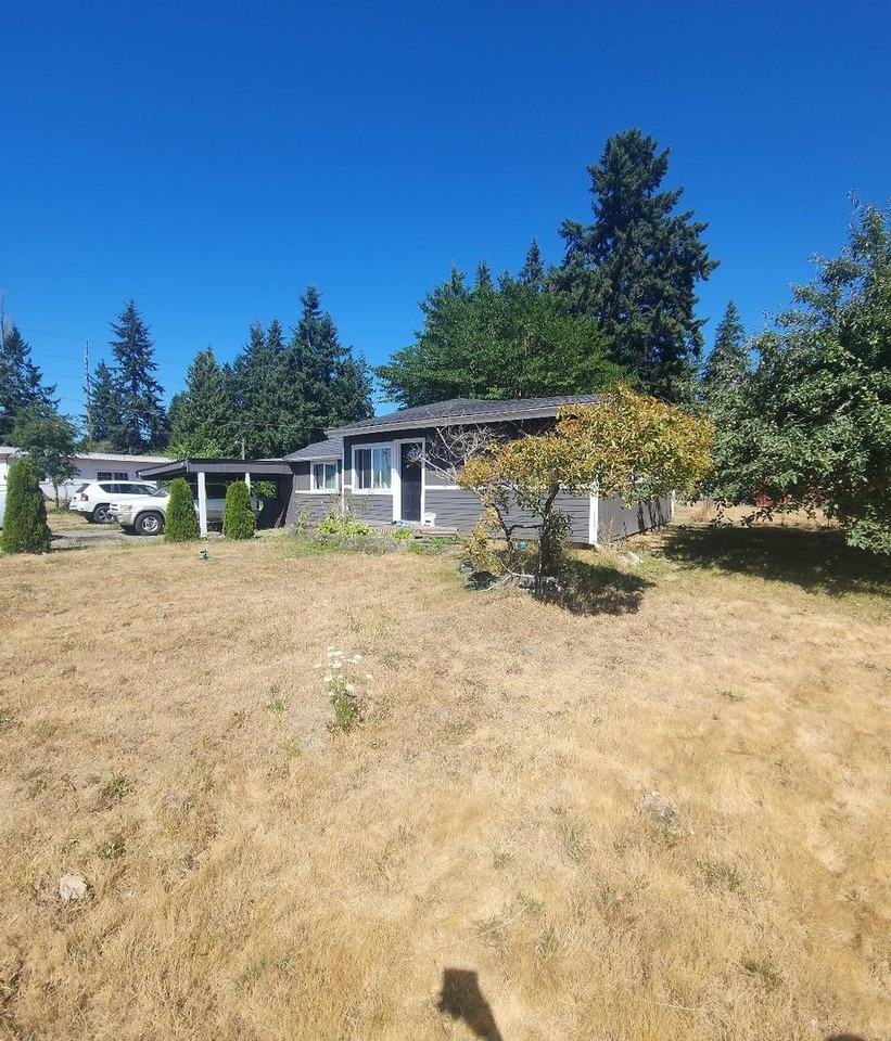 231 Military Rd E - Photo 2 of 22