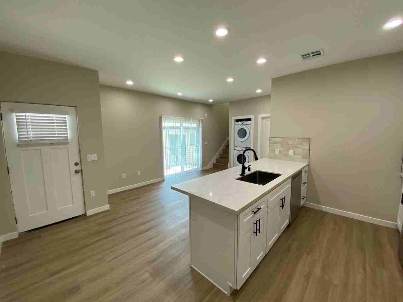 5320 E Falls View Dr - Photo 5 of 18
