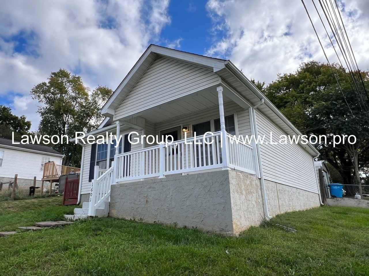 1601 Eastgate Ave Ne - Photo 2 of 14