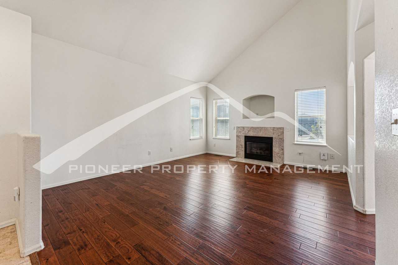 6360 E 121st Dr - Photo 3 of 23