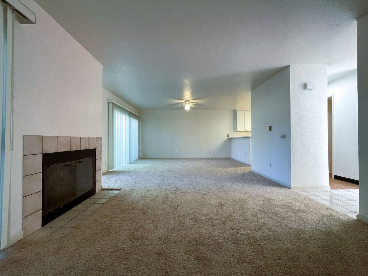 621 Hermes Ct - Photo 2 of 17