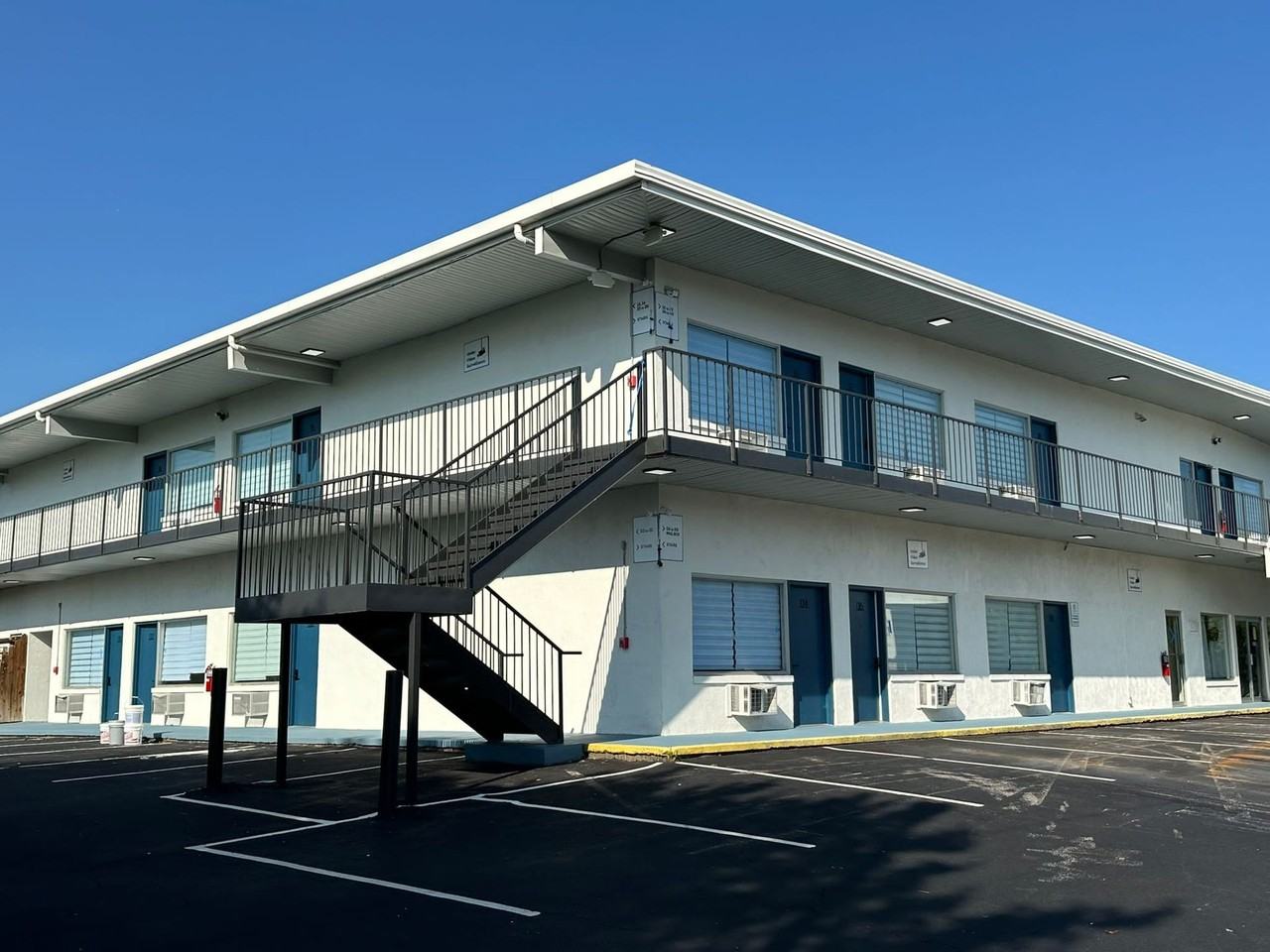 78 Terrace Ave - Photo 2 of 6