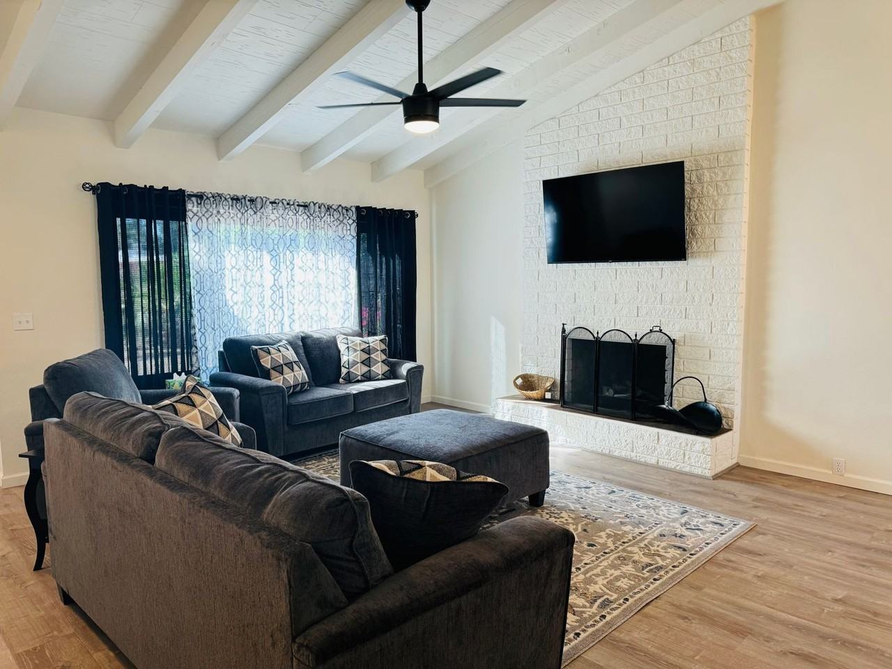 1469 Terrace Dr - Photo 7 of 24