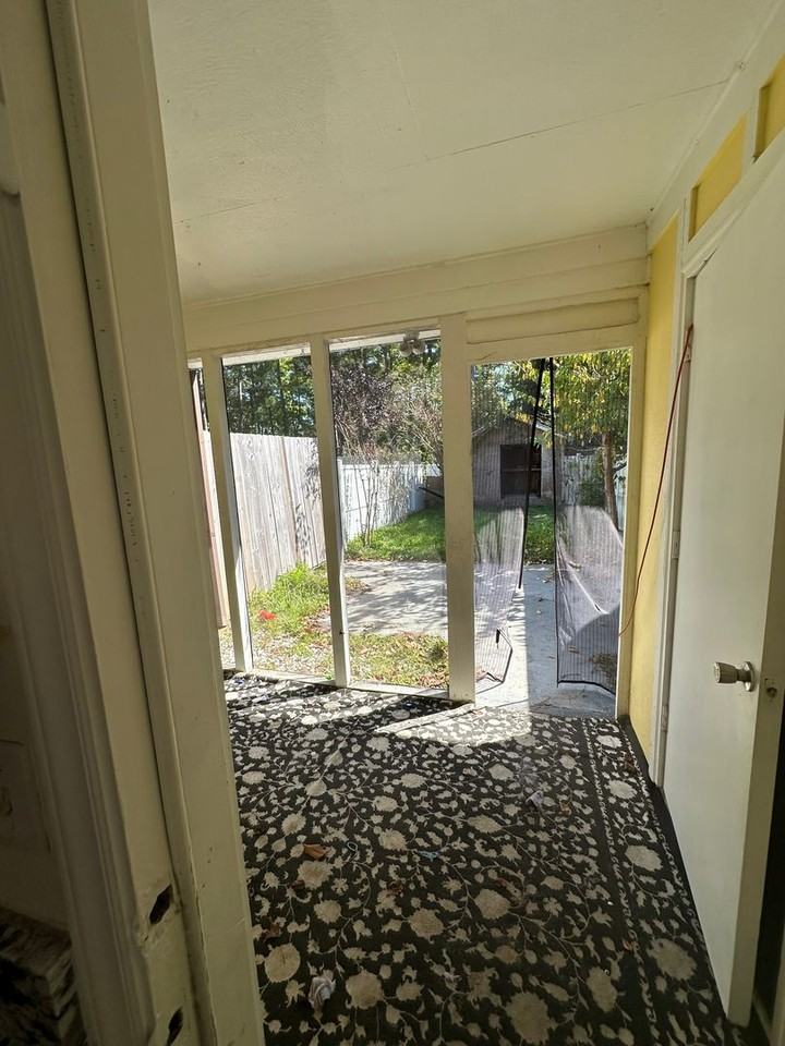 1604 Fawn Vista Dr N - Photo 2 of 8