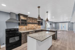 featured image of 38 E Manilla Cir