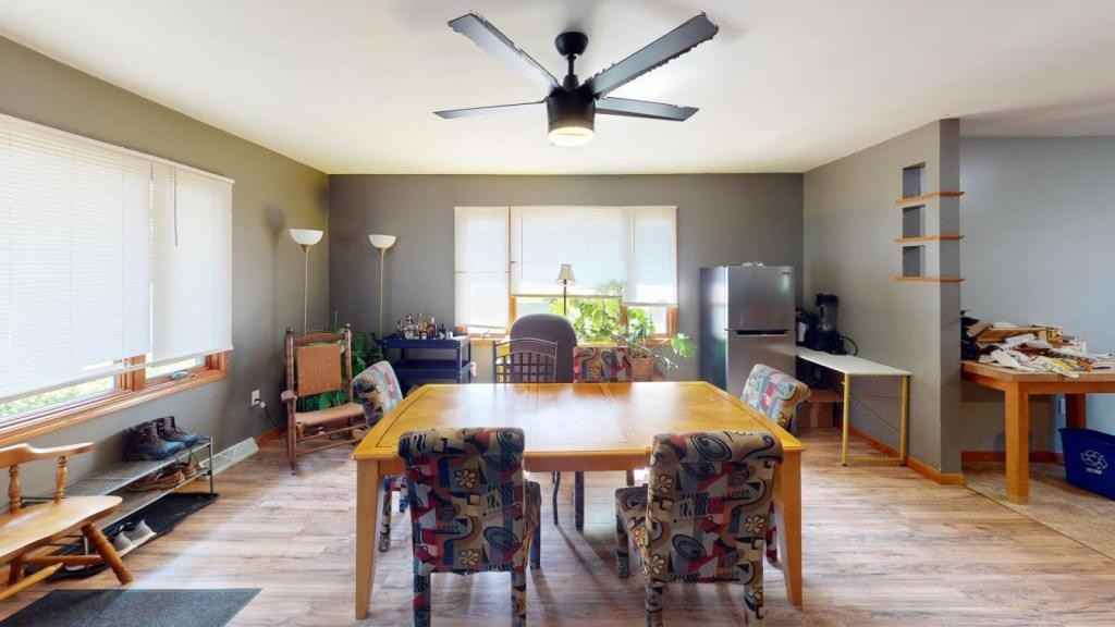 2906 E 33rd St - Photo 2 of 50