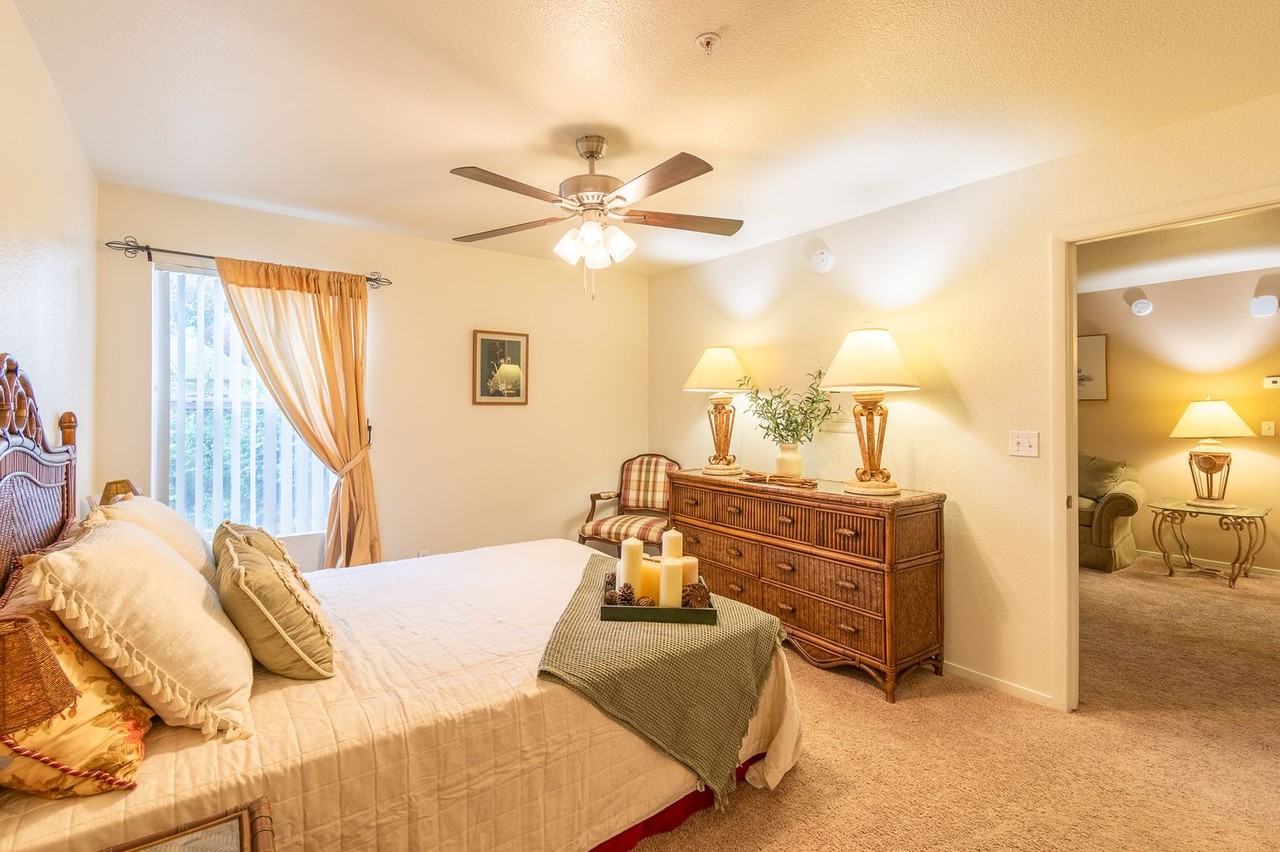 Enclave Apartments - Photo 3 of 34