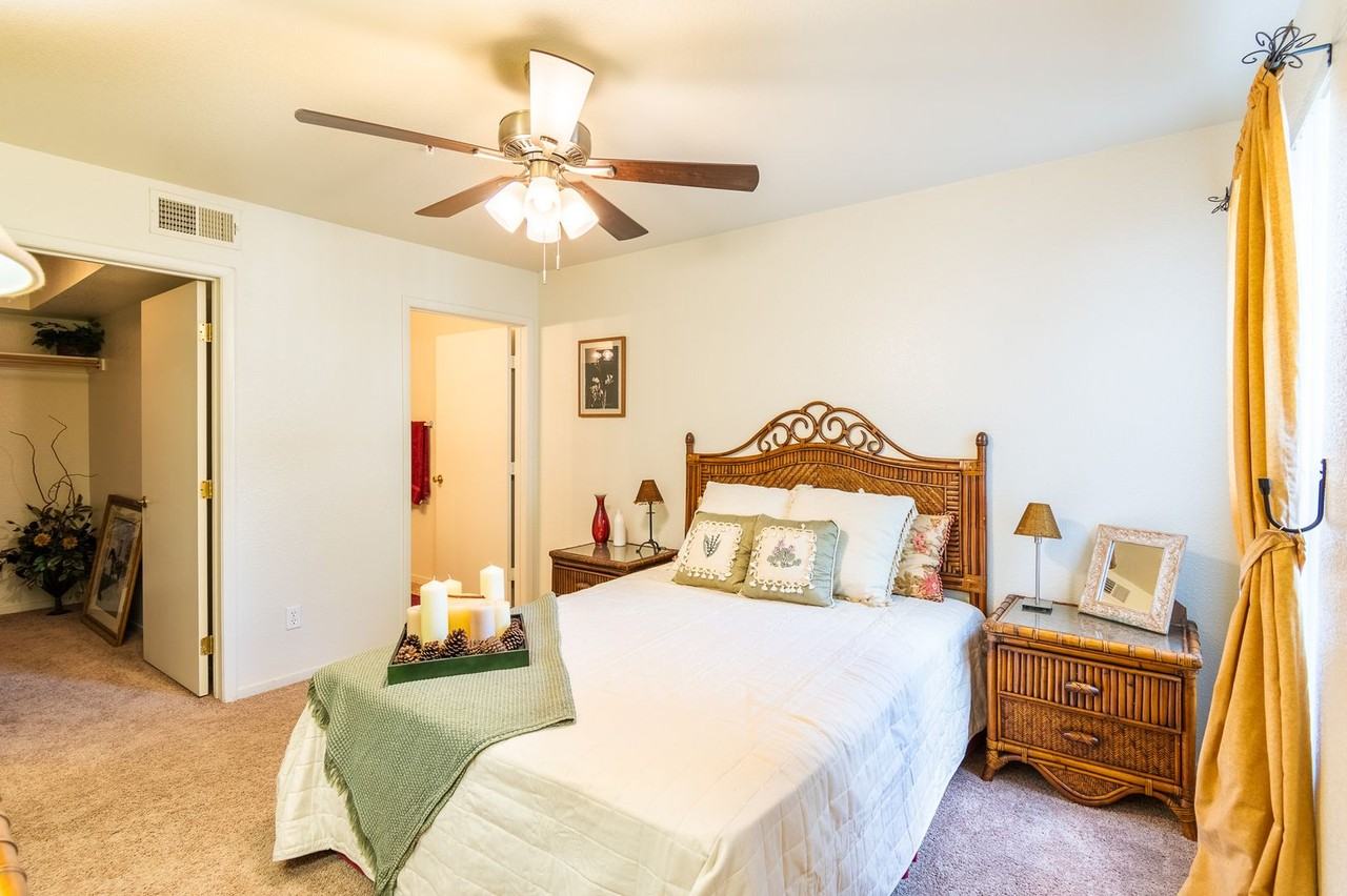 Enclave Apartments - Photo 4 of 34