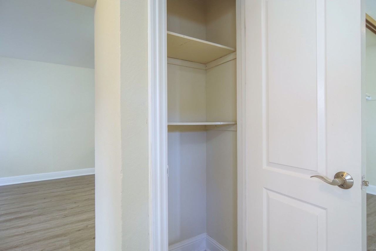 3189-3201 Cadillac Drive - Photo 5 of 16