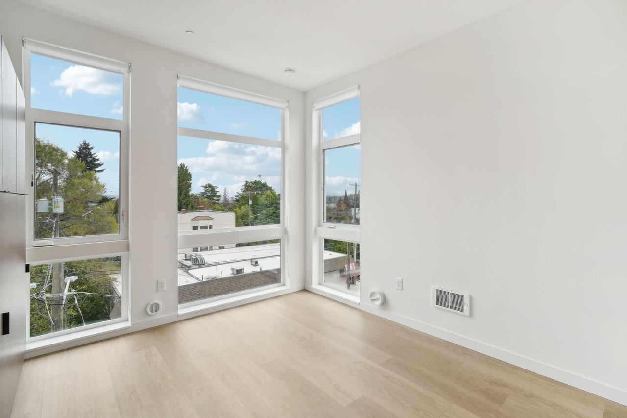 The Hartley - Photo 3 of 7