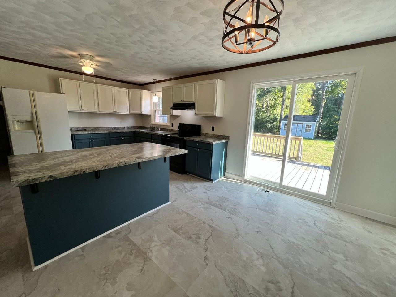 250 Brinkleyville Rd - Photo 4 of 11