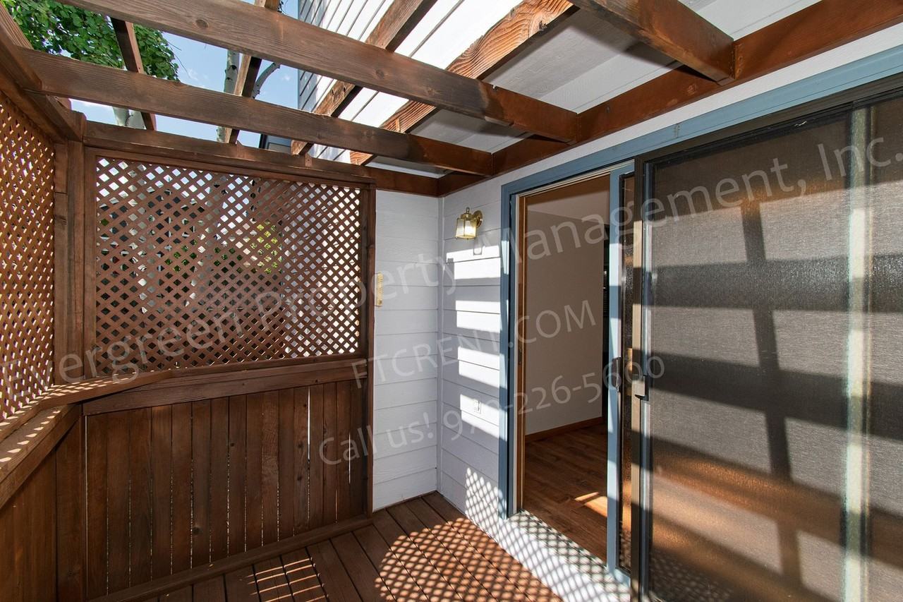 6437 Edgeware St - Photo 7 of 50