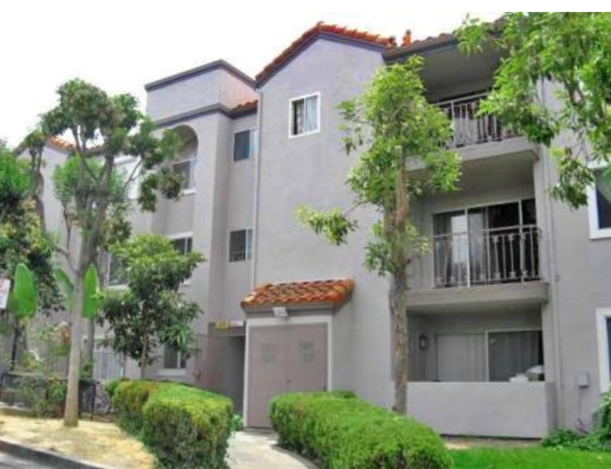 Baker Place Apartments - Photo 4 of 6