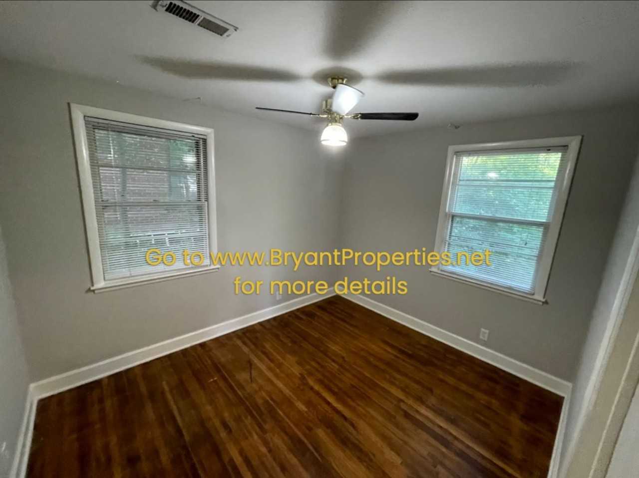 1915B Sweetbriar Ave - Photo 6 of 12