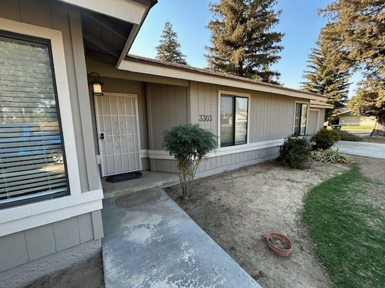 3303 S. Fontana - Photo 2 of 21