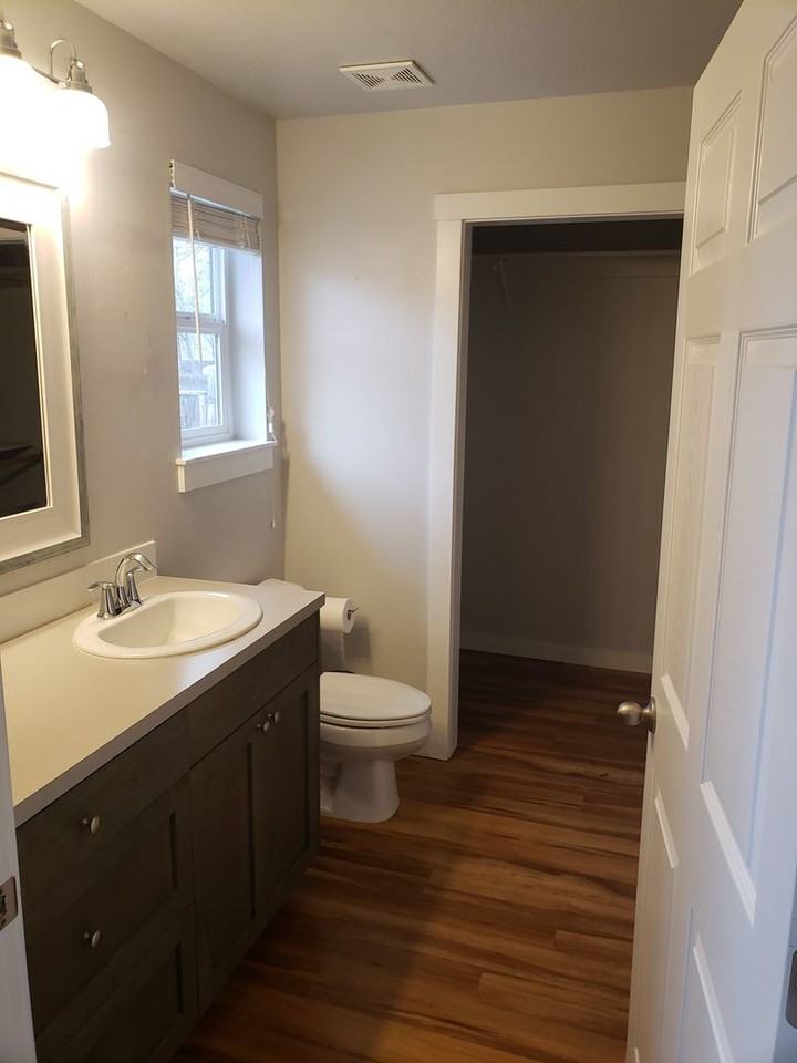 1911 S Abbs St - Photo 6 of 13