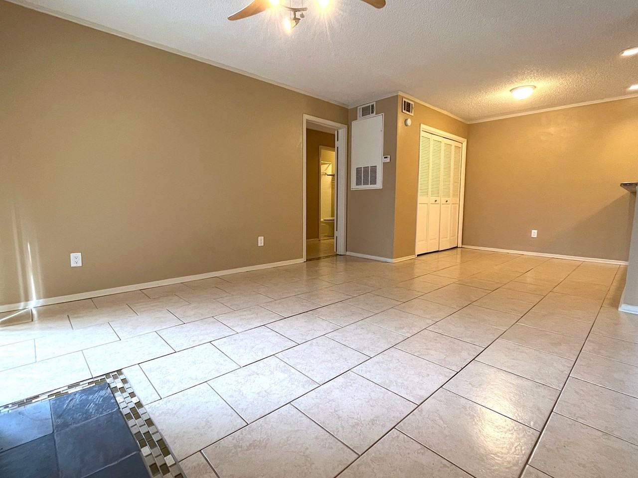 1901 Holleman Dr W #209 - Photo 4 of 15