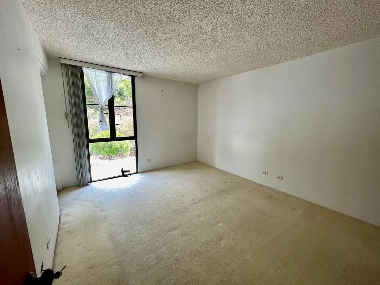 6750 Hawaii Kai Dr #506 - Photo 3 of 15