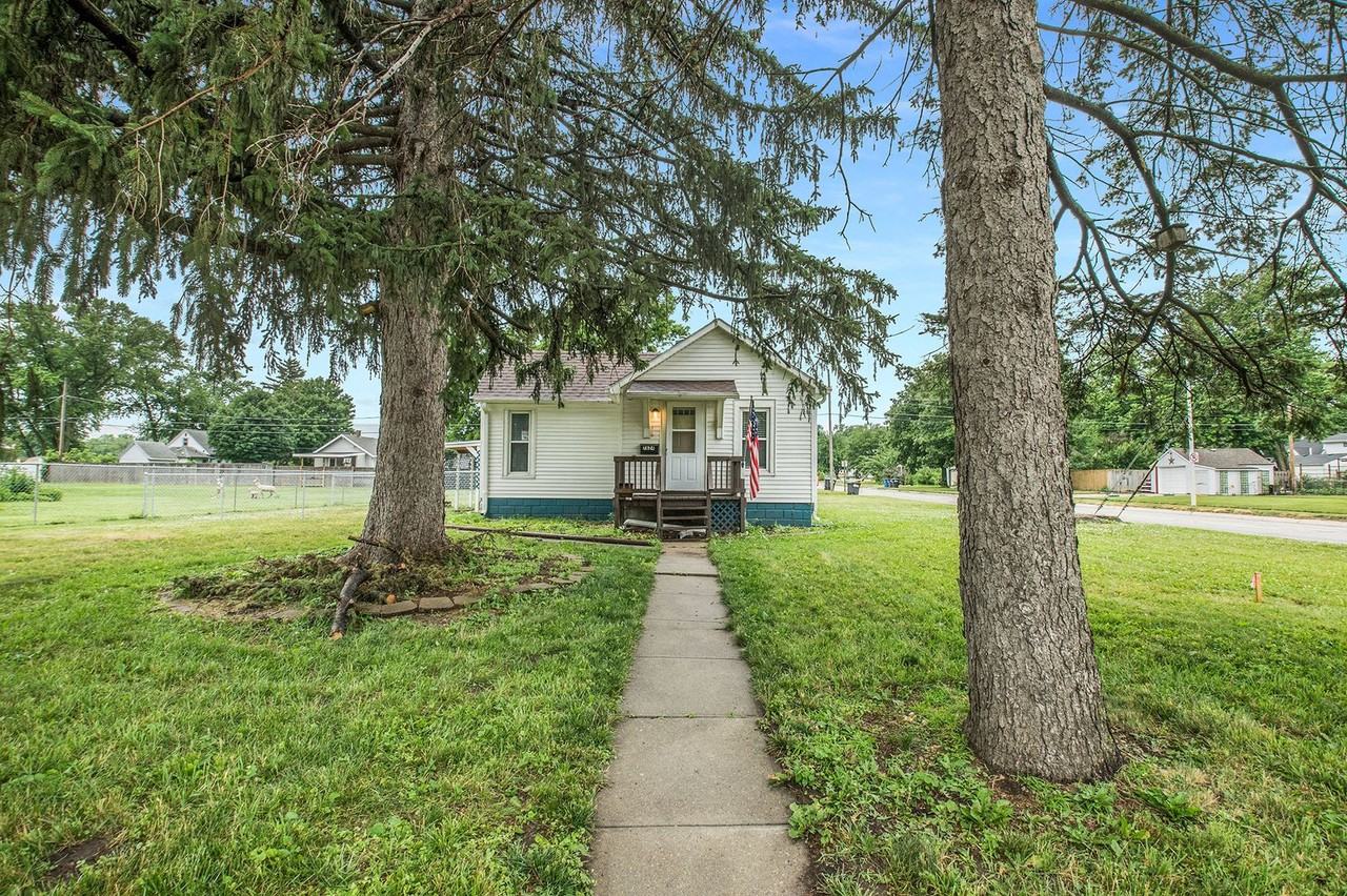 7624 N 28th Ave - Photo 2 of 22