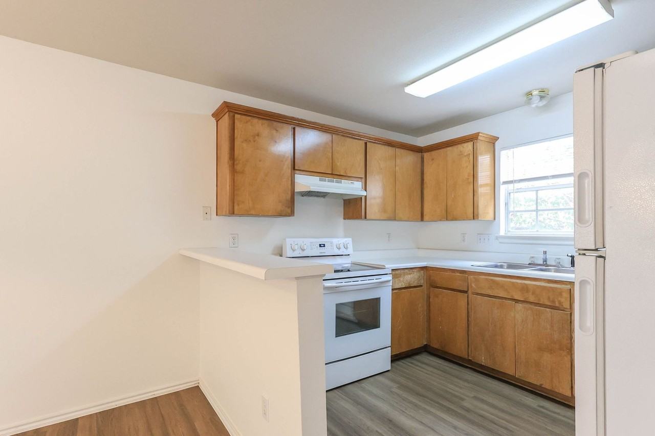 1827 Rawhide Loop - Photo 5 of 23