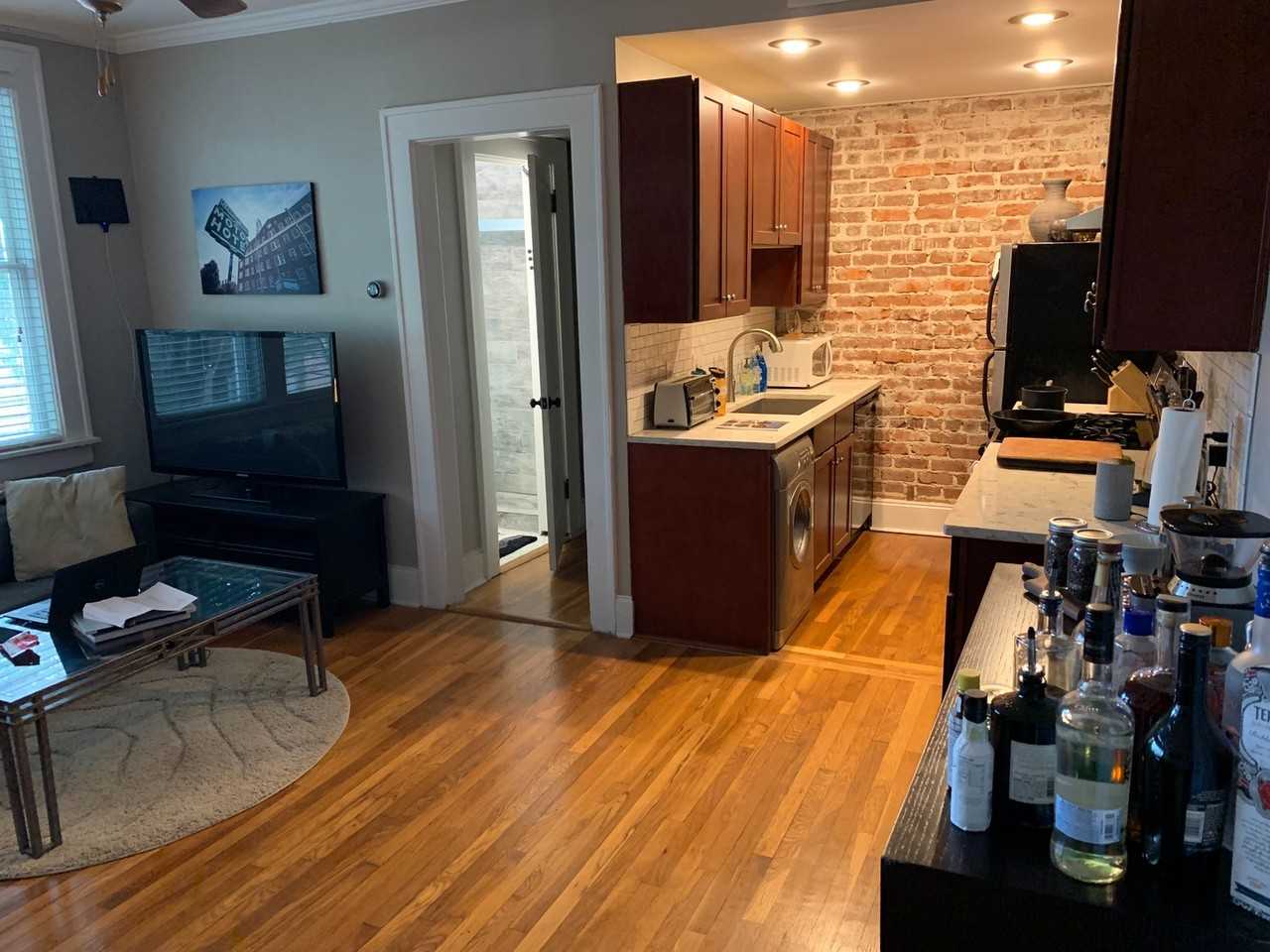 733 Frederica St Ne #18 - Photo 3 of 21