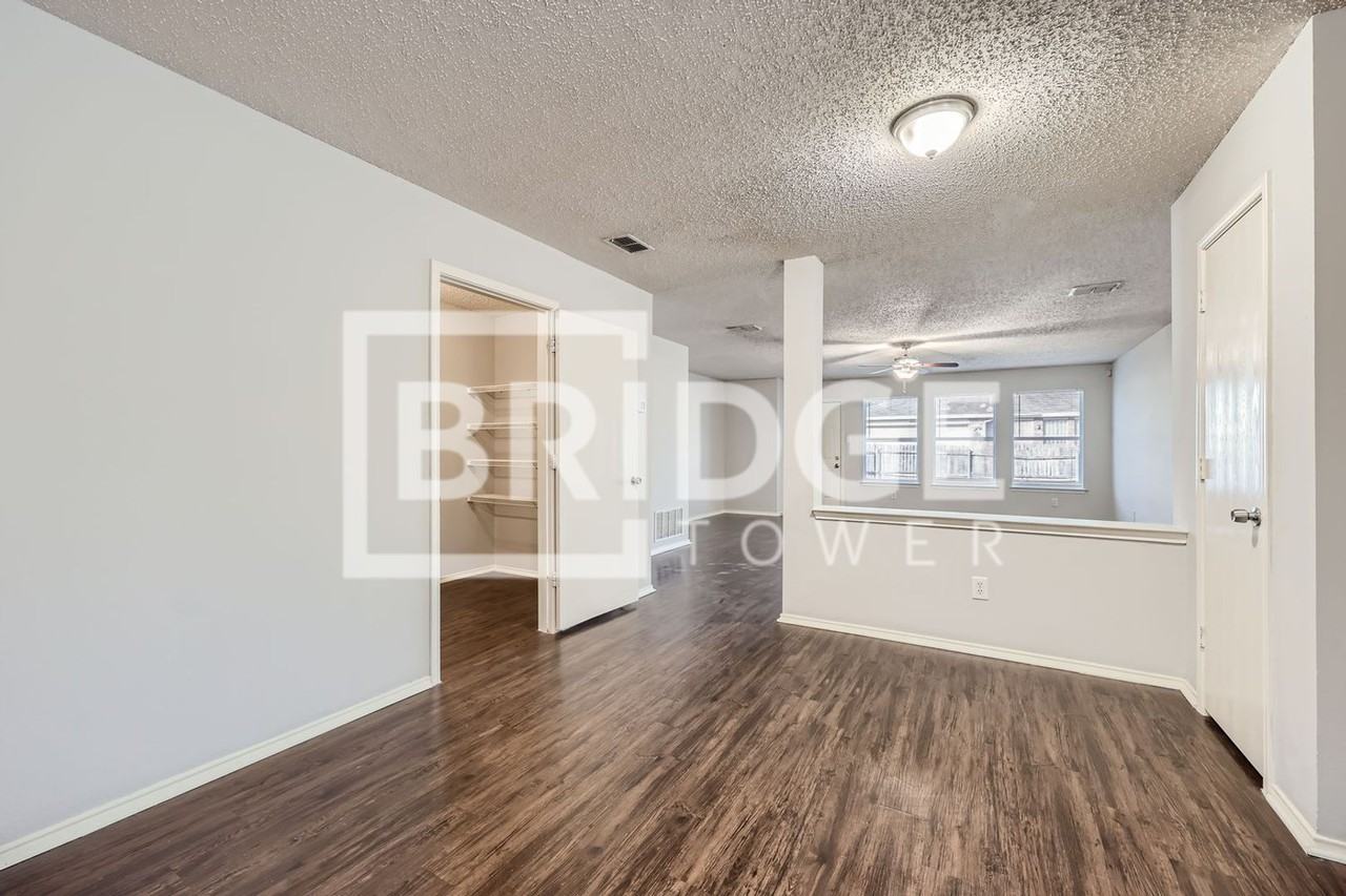 2817 Mcintosh Ct - Photo 5 of 22