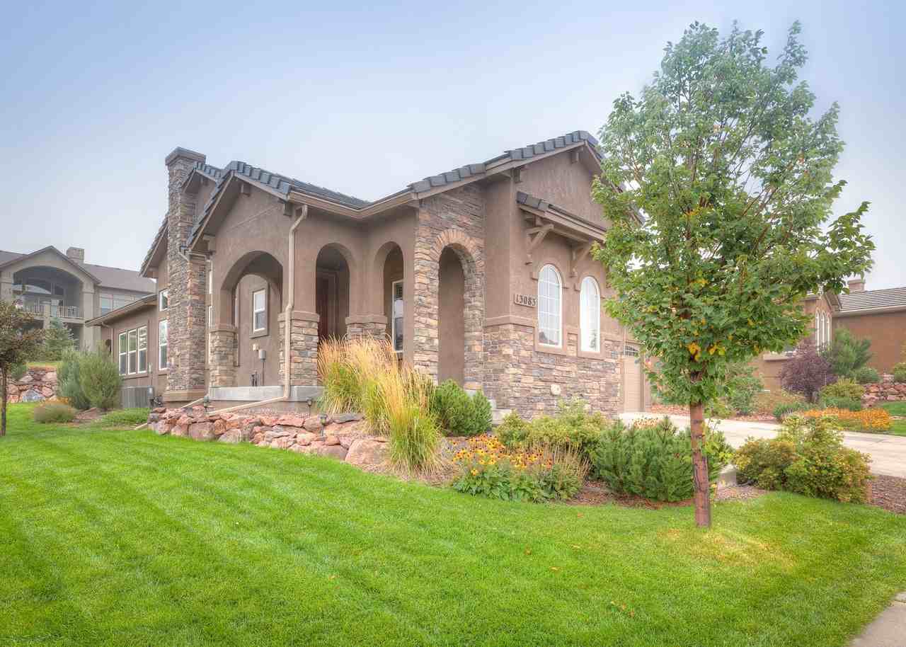 13083 Duckhorn Ct - Photo 3 of 50