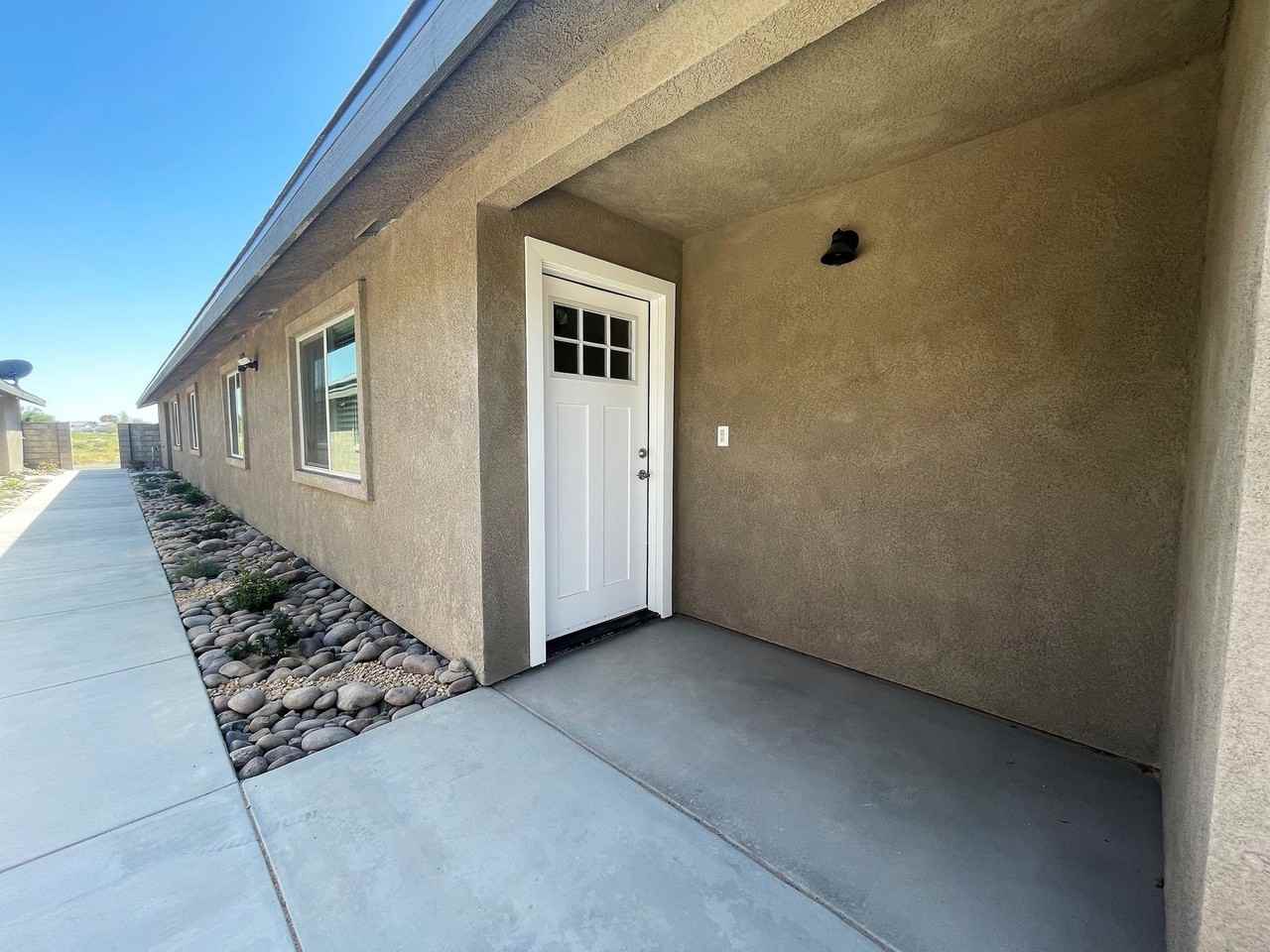 9933 N.Loop Units - Photo 3 of 15