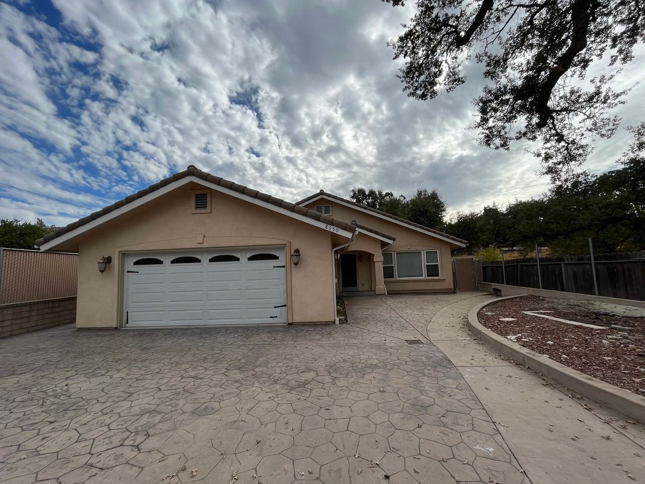 8650 Atascadero Ave - Photo 3 of 47
