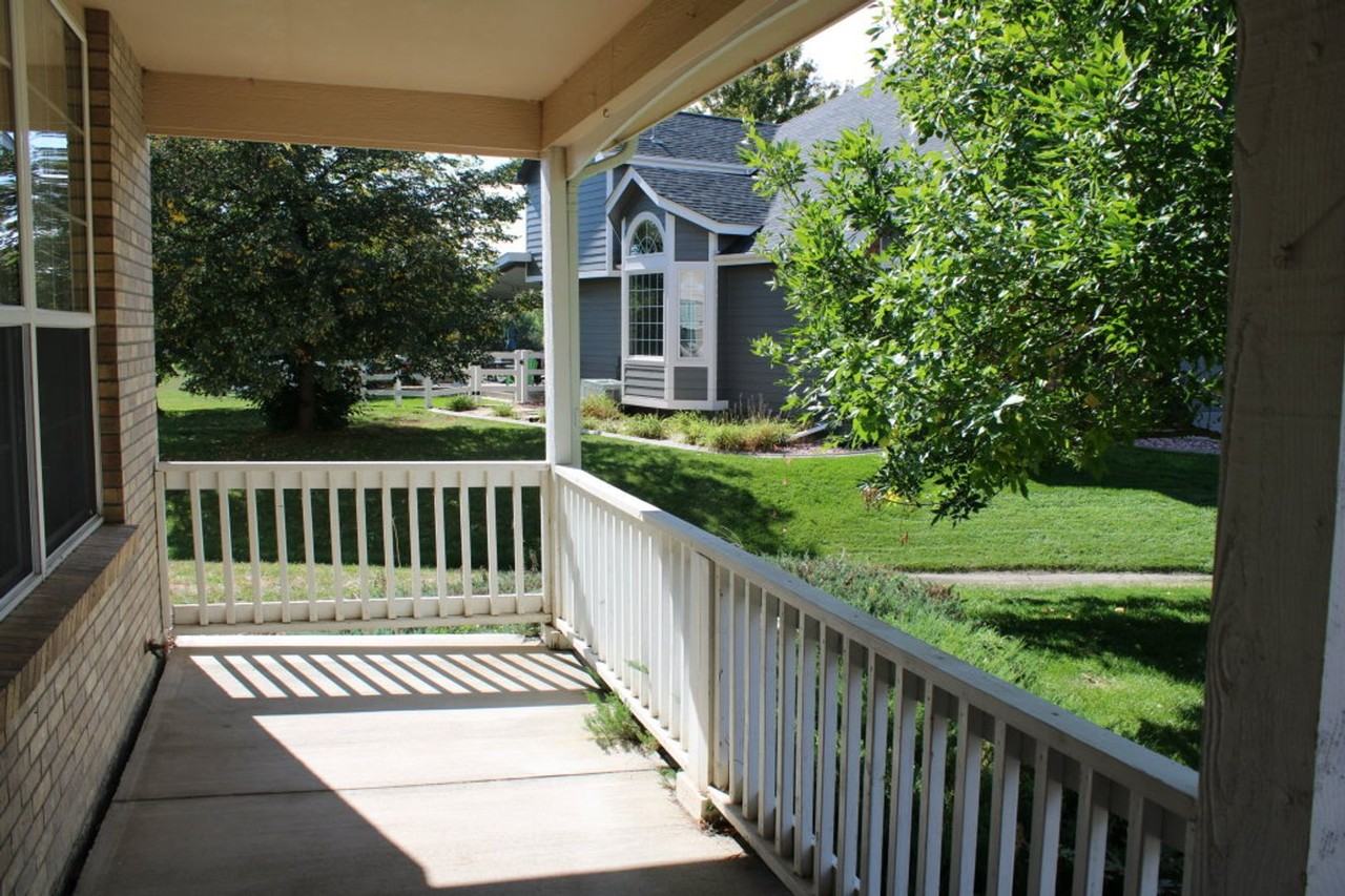 2532 Dallas Creek Ct - Photo 2 of 15