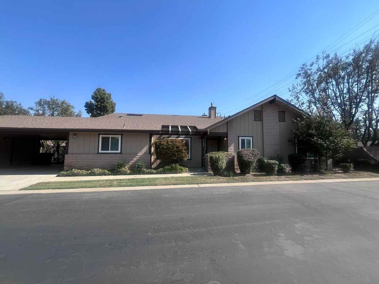 354 E Merritt Ave - Photo 2 of 25