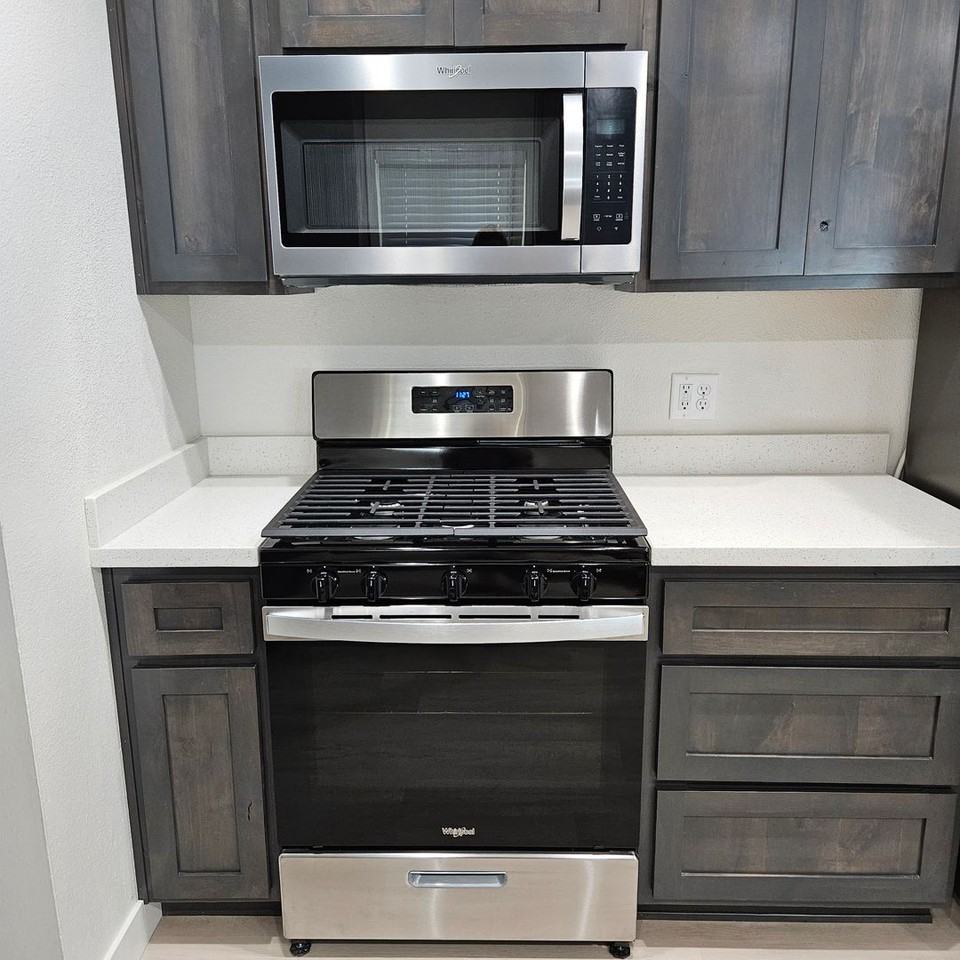 920 E 26th Pl - Photo 5 of 30