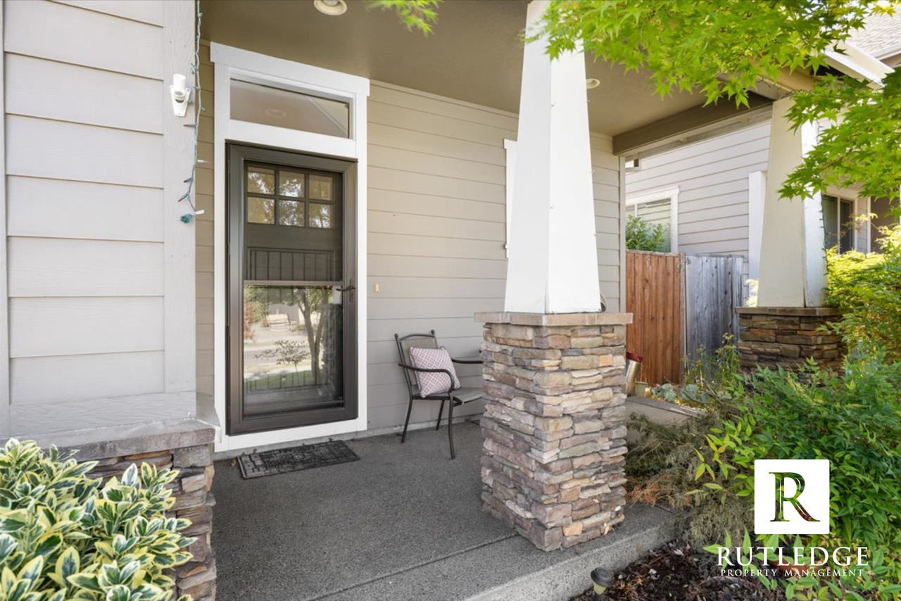 172 Willow Springs Dr - Photo 3 of 22