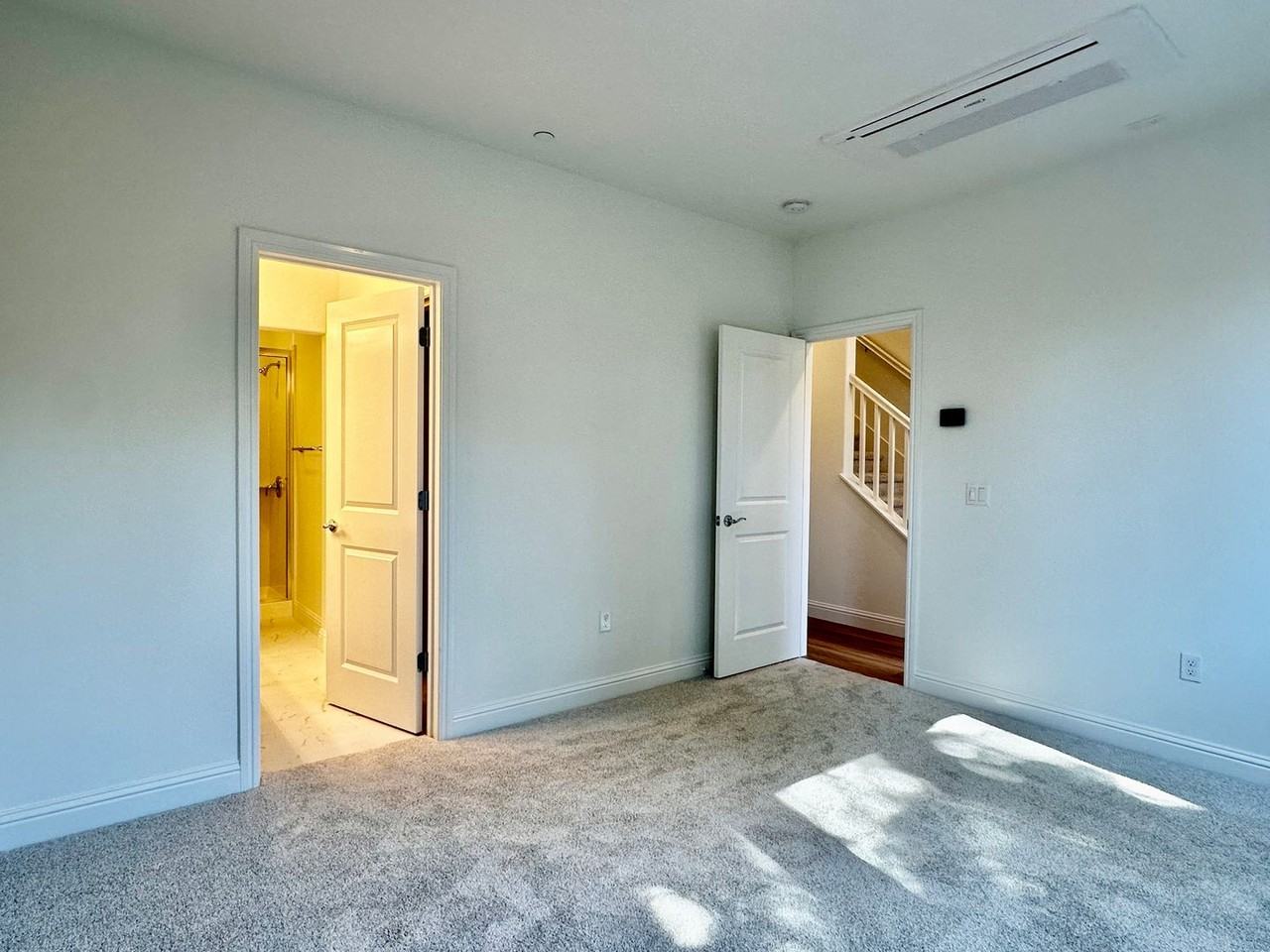 10440 Elm Cir - Photo 3 of 31