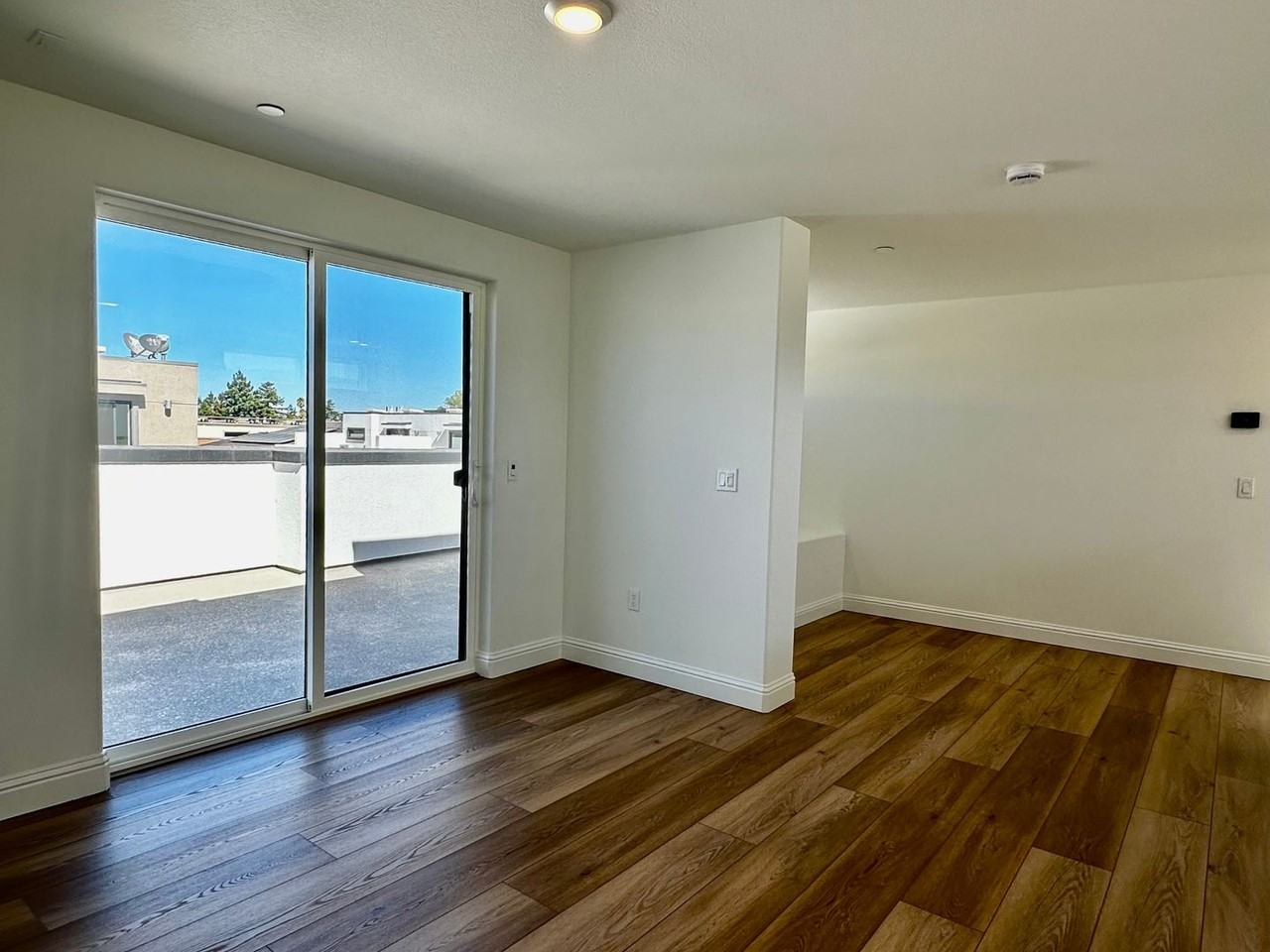 10440 Elm Cir - Photo 6 of 31