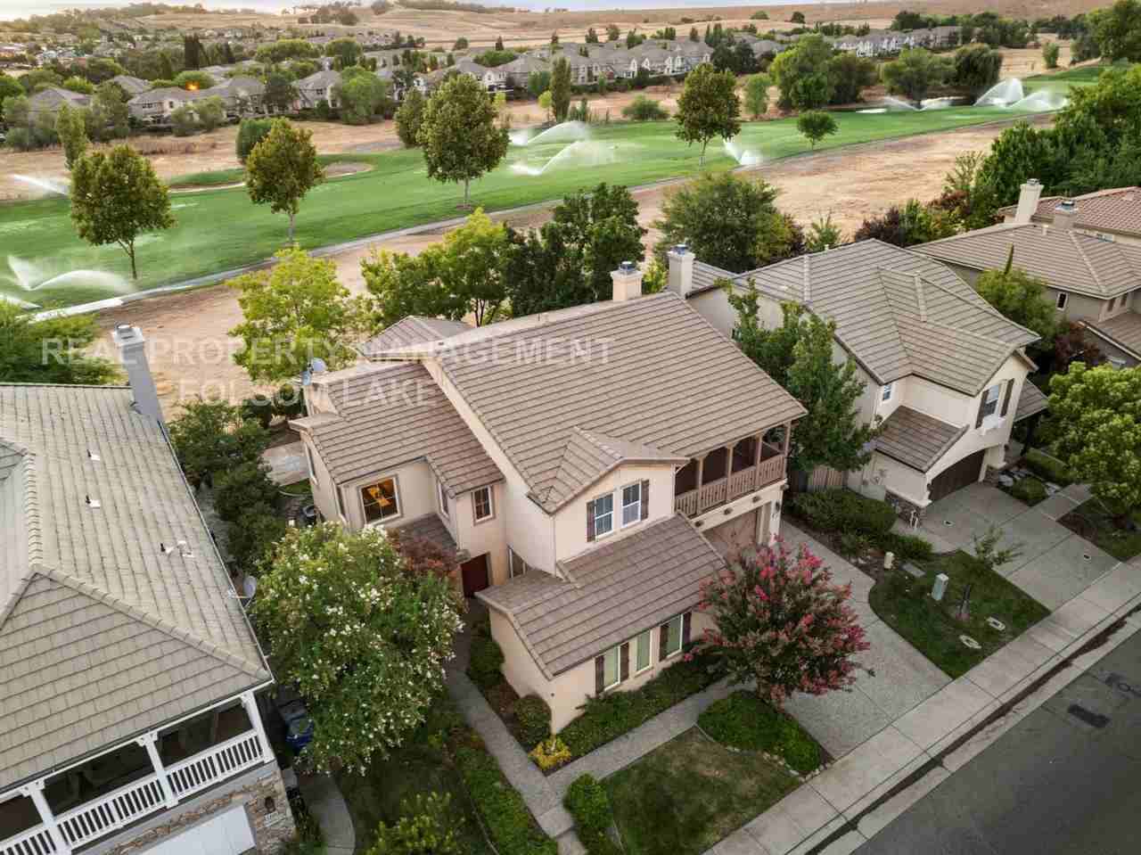 1353 Haddington Dr - Photo 2 of 17