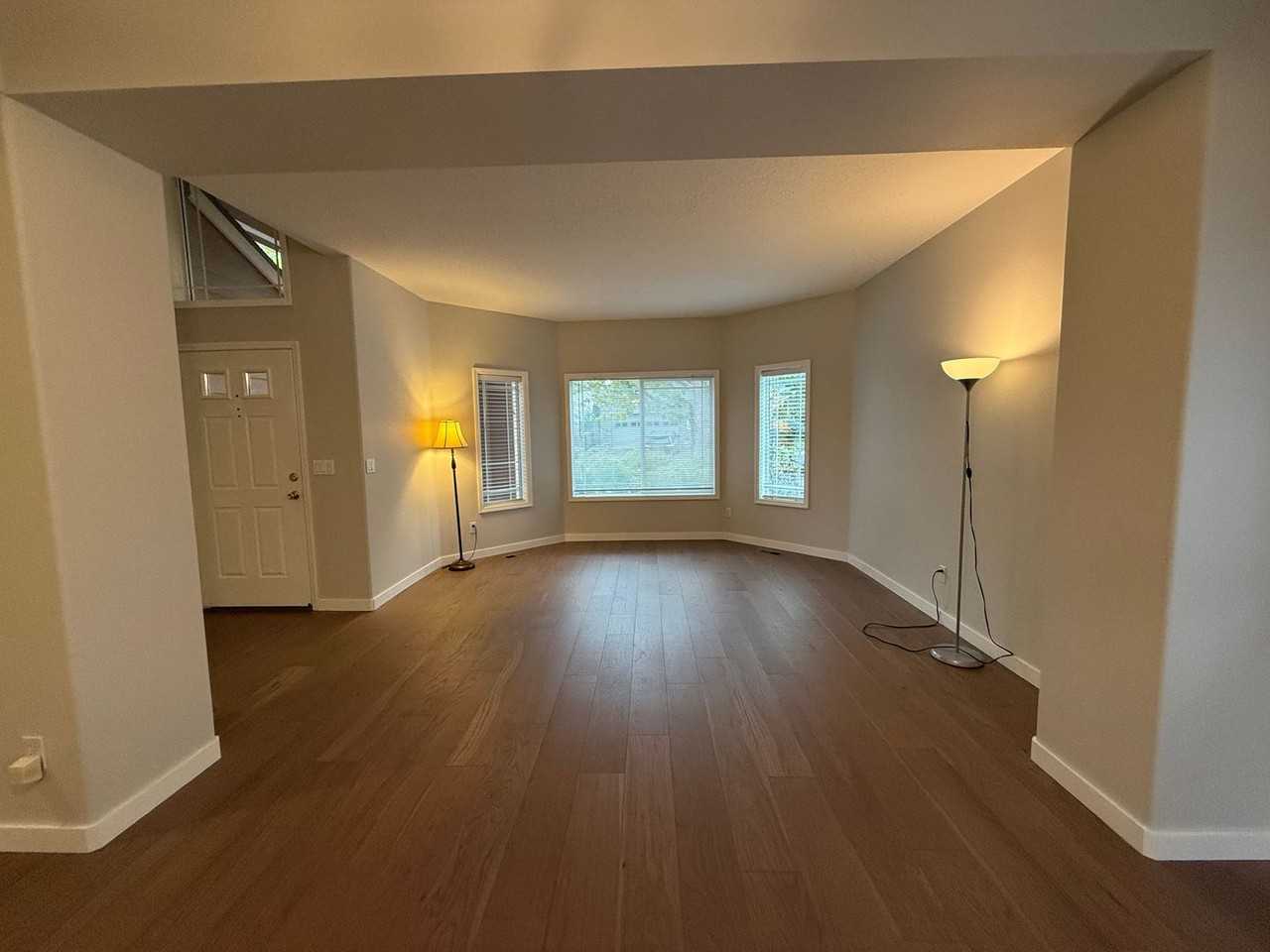 5365 Northwest Skycrest Parkway - Photo 4 of 44