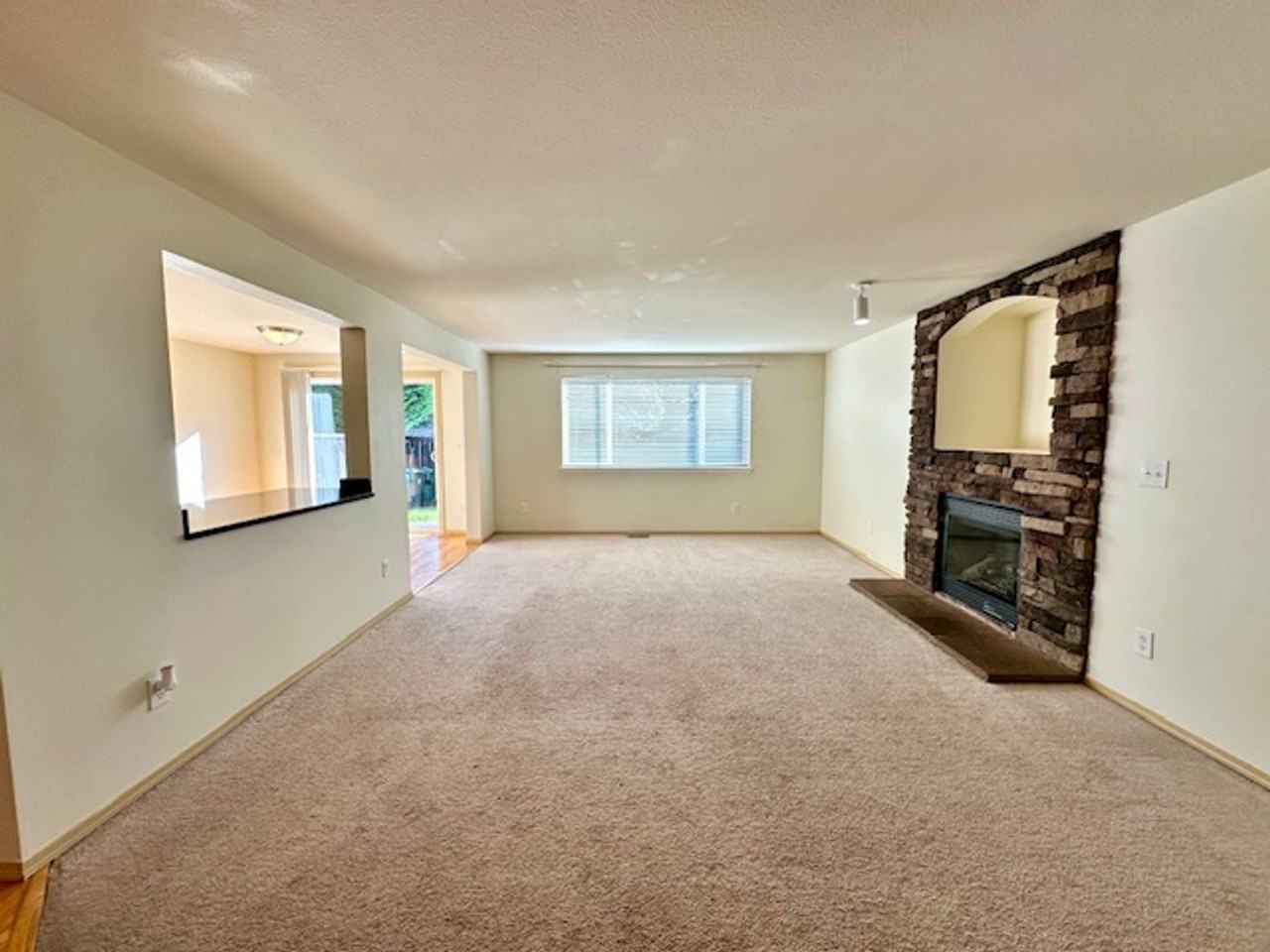 11447 Se 195th Pl - Photo 5 of 26