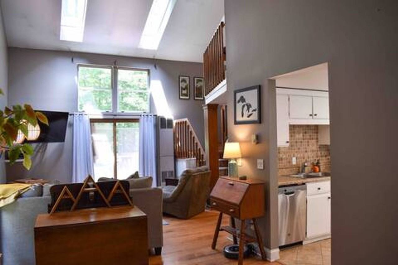 124 Thimbleberry Rd - Photo 2 of 20