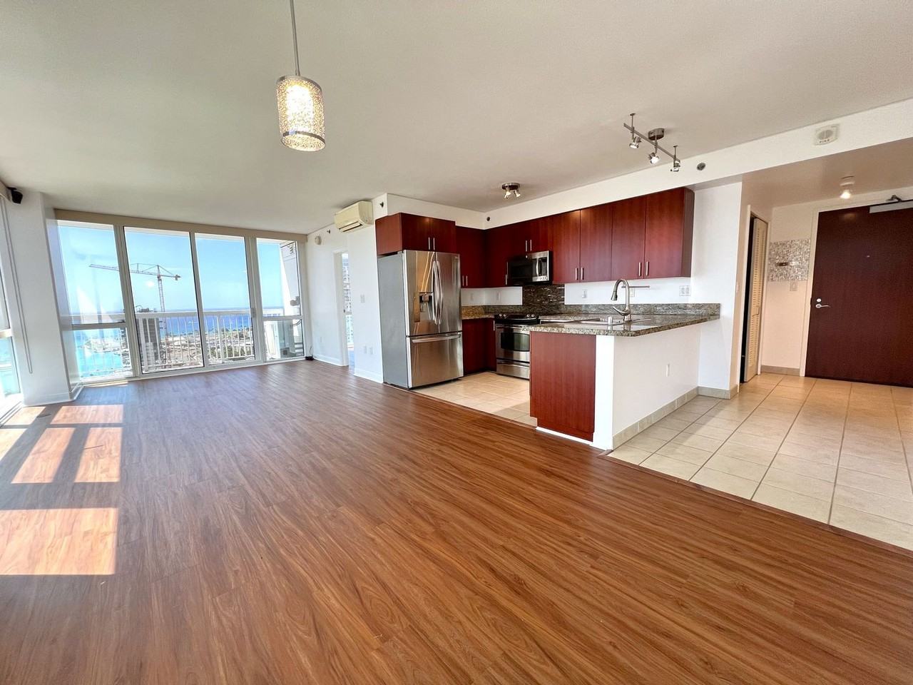 909 Kapiolani Boulevard #3301 - Photo 6 of 23