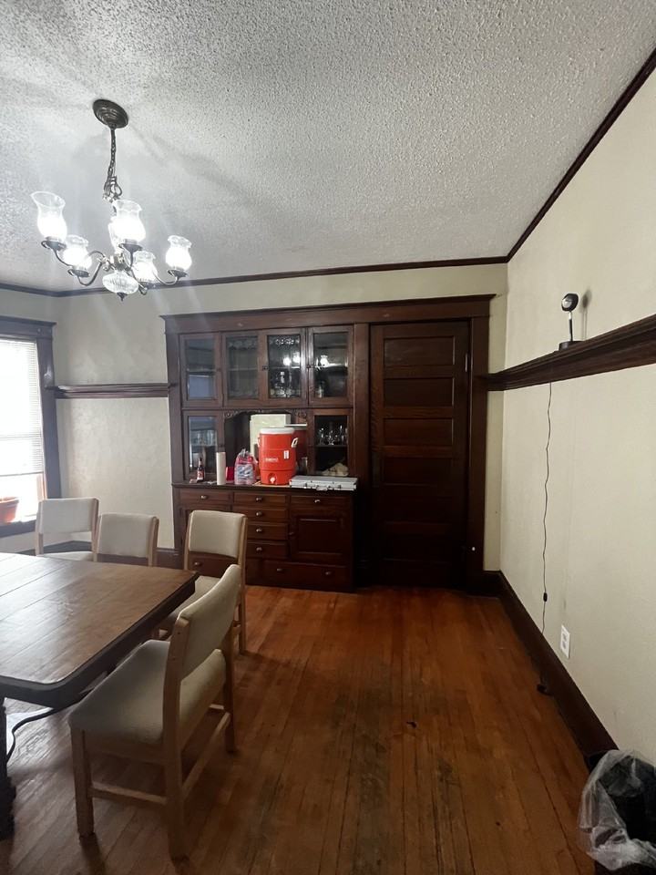 914 S Barstow St - Photo 6 of 25