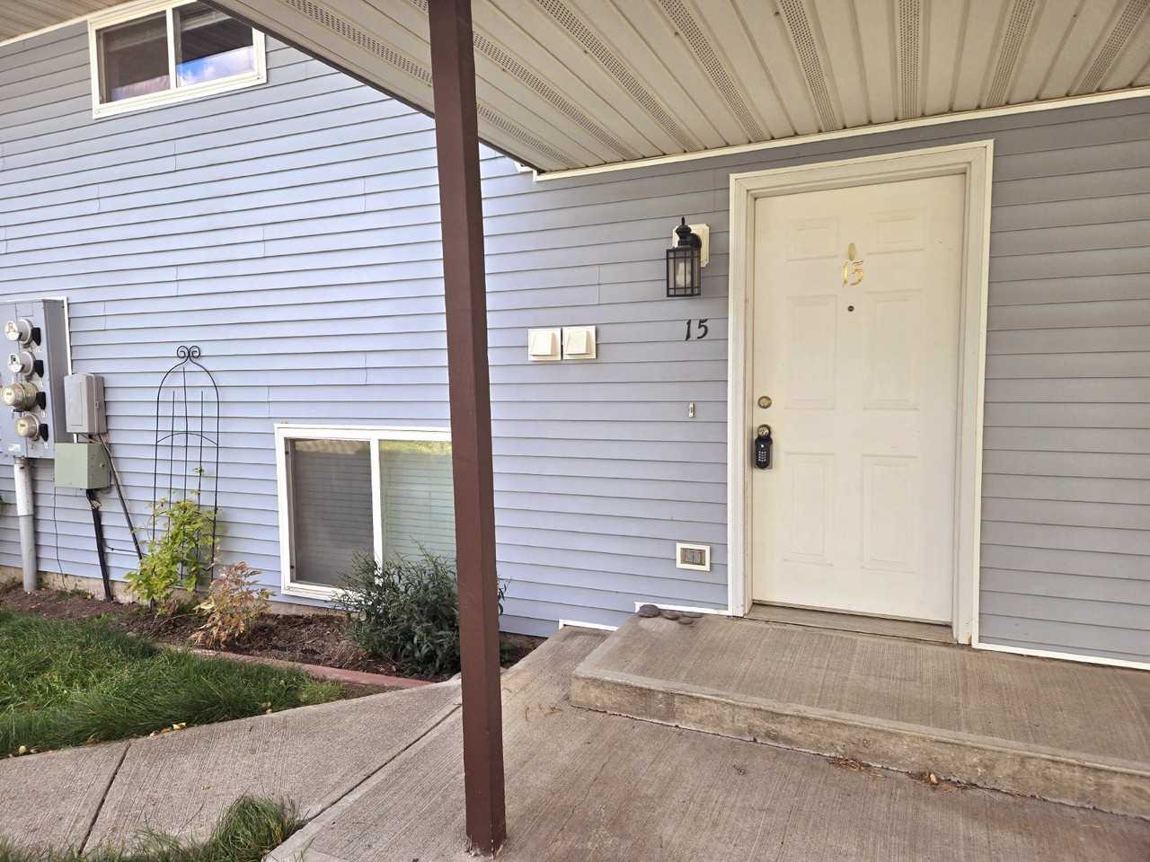 301 Kelly Rd #D15 - Photo 3 of 16