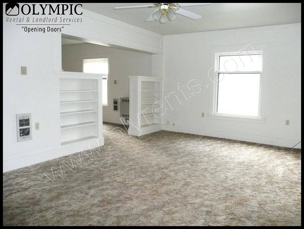 335 Sussex Ave E - Photo 3 of 7