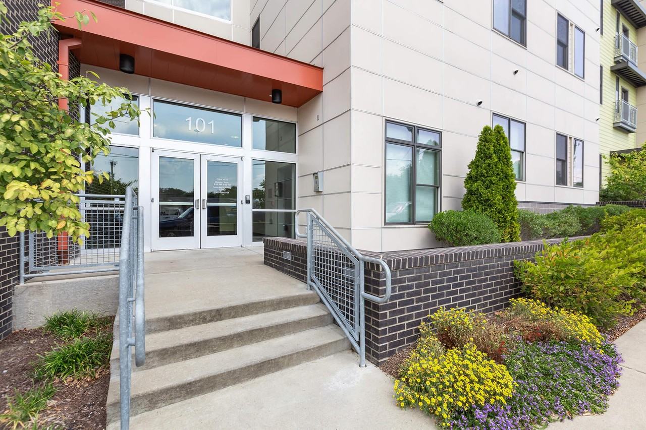 Uptown Flats - Photo 2 of 19