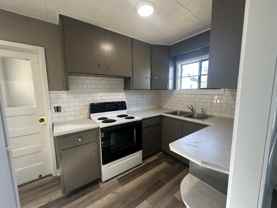 110 E Beloit Ave - Photo 1 of 1